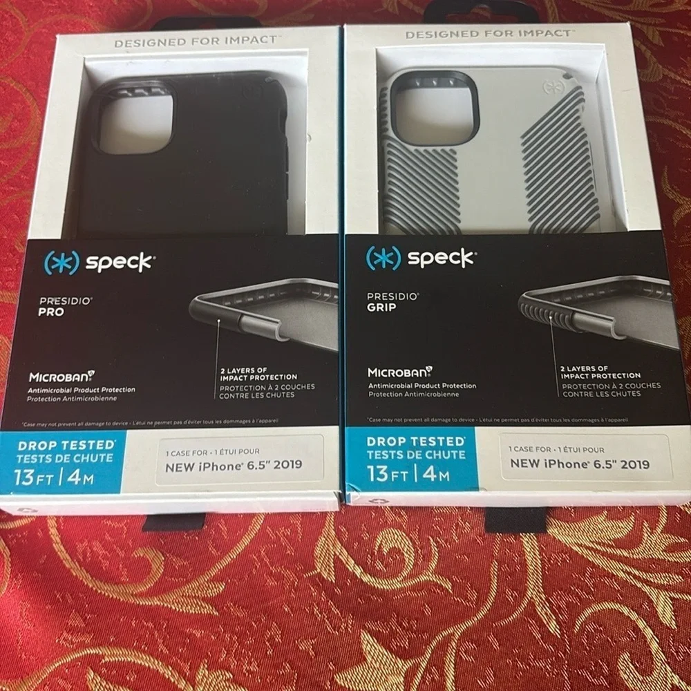 Speck Black and Gray iPhone  6,5 2019 Pro Cases Dual-Layer Protection